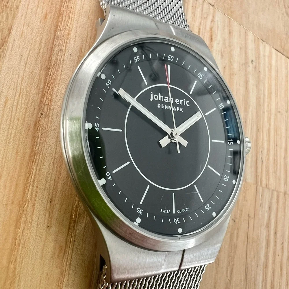 Johan Eric Denmark black dial stainless steel Swiss dress watch NEW BATTERY
